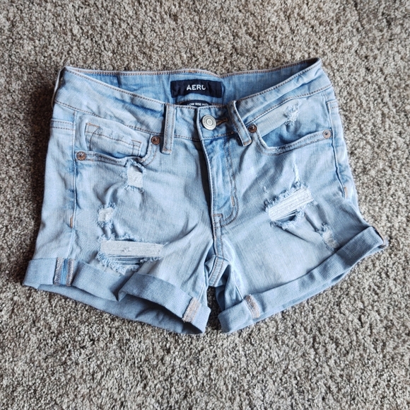 Aero Size 00 Distressed Low Rise Midi Jean Shorts! - Picture 2 of 12